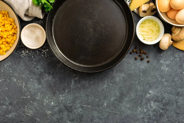 Empty Cooking Pan Ingredient Cooking Healthy Food Breakfast Mushrooms Corn — Fotografia de Stock