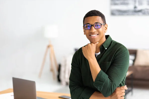 Portrait Successful Young African American Businessman Eyeglasses Standing Modern Office — Stockfoto