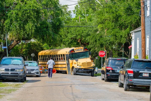 New Orleans Verenigde Staten Mei 2022 School Bus Uitgeschakeld Door — Stockfoto