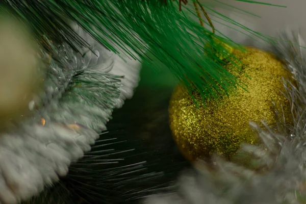 Kerstboom Met Ballen Gelukkige Nieuwjaarsboom Met Ballen Kerstversiering — Stockfoto