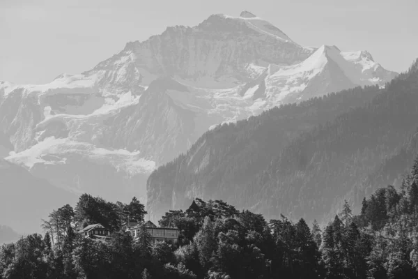 Camadas Montanhas Antes Jungfrau Interlaken Suíça — Fotografia de Stock