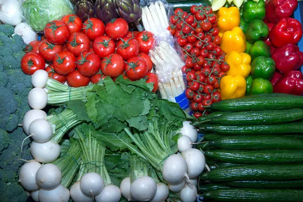 Surtido Fruta Fresca Madura Roja Amarilla Púrpura Verduras Verdes Selección —  Fotos de Stock