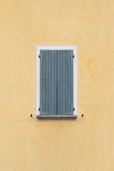 Geleneksel Talyan Evi Penceresi Ahşap Kapılar Yüksek Kalite Fotoğraf — Stok fotoğraf