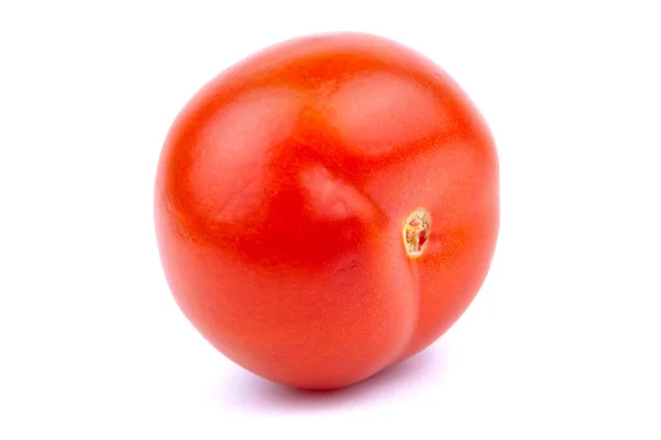 Tomate Vermelho Fresco Isolado Sobre Fundo Branco — Fotografia de Stock