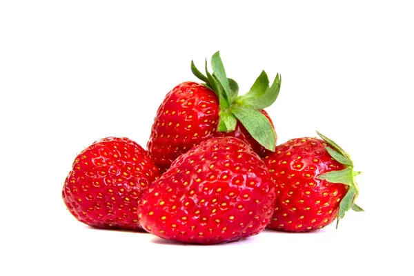 Haufen Köstlicher Frischer Roter Erdbeeren Isoliert Auf Weißem Hintergrund — Stockfoto