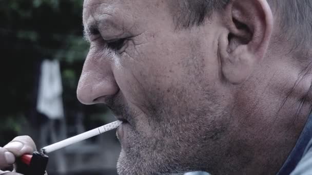 Caucasian Middle Aged Man Smoking Cigarette Black White Footage — Stockvideo