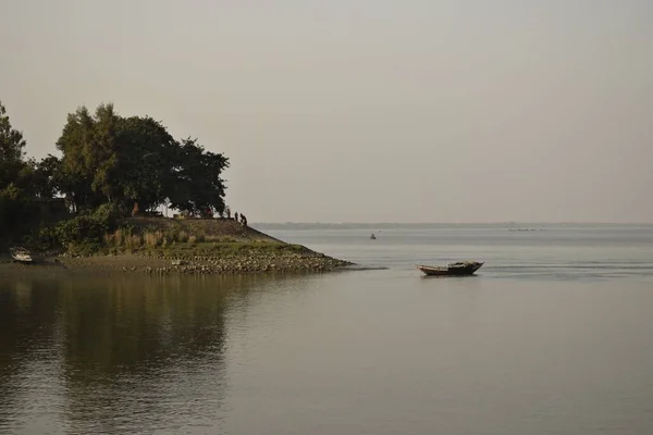 Samenvloeiing Van Hoogli Rivier Damodar Rivierkanaal Bij Garchumuk West Bengal — Stockfoto