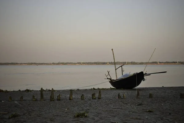 Spokojny Krajobraz Nad Rzeką Zbiegu Garchumuk Zachodni Bengal Indie — Zdjęcie stockowe