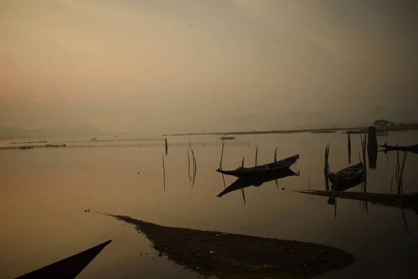 Łodzie Podróżne Rybackie Słonej Wodzie Jeziora Chilika Świcie Rambha Odisha — Zdjęcie stockowe
