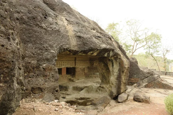 Cavernas Mahakali Kondivite Antigua Cueva Budista Excavada Ladera Colina Roca —  Fotos de Stock