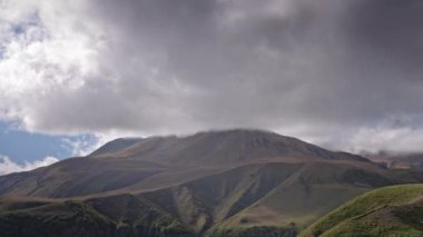Destansı bulut ve dağların zamanı