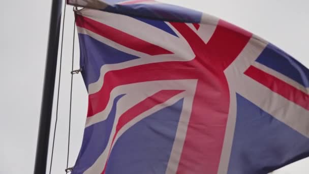 英国の旗が風になびく — ストック動画
