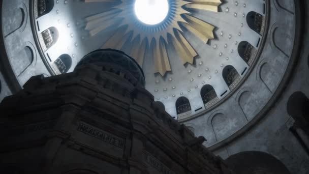 거룩 한 교회 안에 있는 제수스 무덤 — 비디오