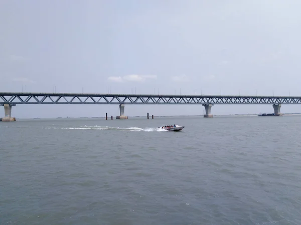 2022年4月6日バングラデシュ ダッカ市ムンシガンジ パドマ橋とバングラデシュ パドマ川に架かる多目的道路橋 — ストック写真