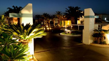 Girit 'teki güzel tropikal park