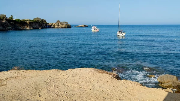 Beautiful View Beach Yachts Mediterranean Sea Summer — Stock fotografie