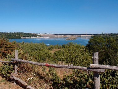 Khorytsia adası, Zaporizhzhia, Ukrayna 'dan Dnipro nehrinin güzel manzarası