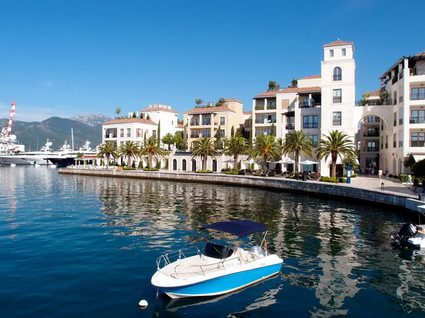 Kotor Körfezi Karadağ Tivat Limanının Manzarası — Stok fotoğraf