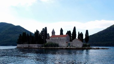 Aziz George adasının güzel manzarası, Sveti cevheri, Benedictine manastırı, Ölüler Adası