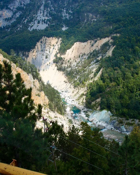 Scenic Mountain Landscape View Mountain River Canyon Forest Green Trees — стоковое фото