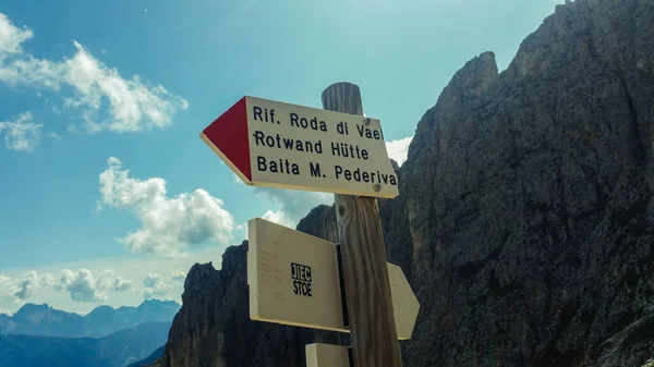 Catinaccio Mountain Group Ferrata Masare Dolomites Mountain Trail Sign — Fotografia de Stock