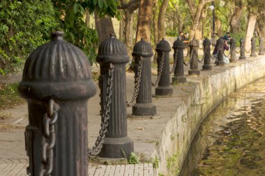 12 Mart 2022, RABINDASAROBAR, KOLKATA, Batı BENGAL, INDIA: Rabindra Sarobar Parkı Formalitesi Dhakuria Gölü Kolkata 'nın ünlü bir simgesidir. Kalküta 'daki Rabindra Sarobar Gölü' nün yanındaki patika..