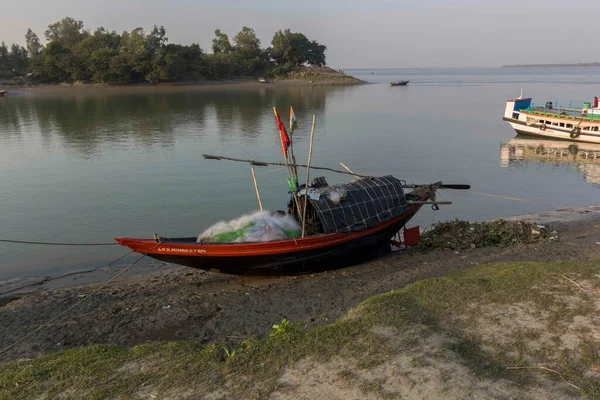 Barco Pesquero Pequeño Río Garchumuk Bengala Occidental Durante Atardecer Enfoque — Foto de Stock