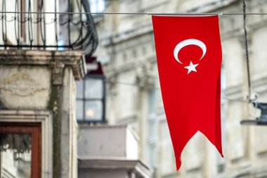 Kırmızı Türk bayrağı