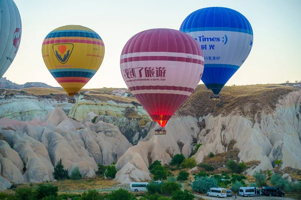 Set Colorful Balloons Flying Goreme City Cappadocia Sunset Clear Summer — Photo