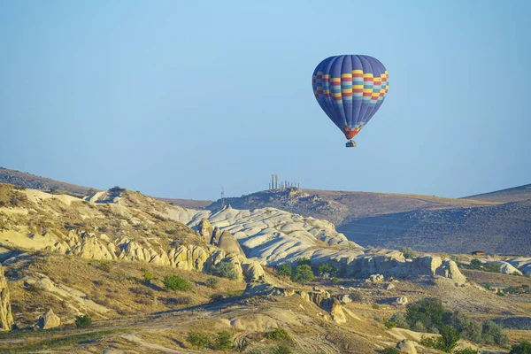 Colorful Balloon Flying Clear Blue Sky Basket Passenger Transport Sunset — Photo