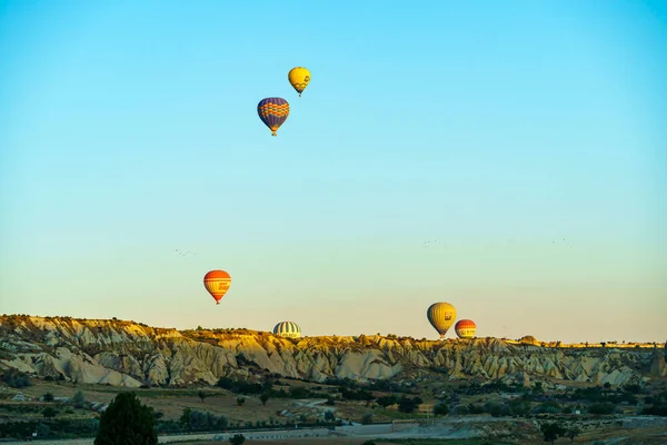 Set Colorful Balloons Flying Goreme City Cappadocia Sunset Clear Summer — Photo