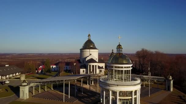 Aero视图。Hoshiv的Basilian修道院建筑群 — 图库视频影像