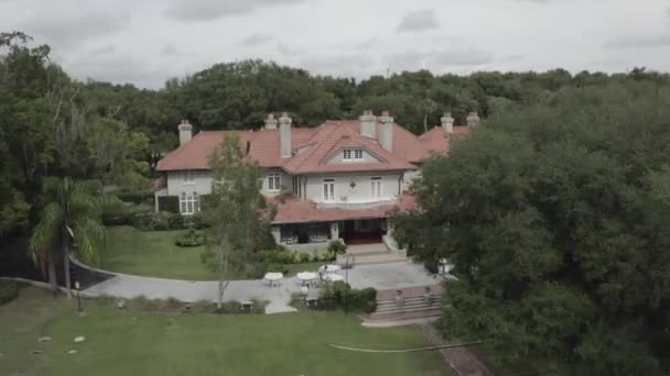 Aero view .Leez Priory, the beautiful Tui Manor located in Essex — стоковое видео