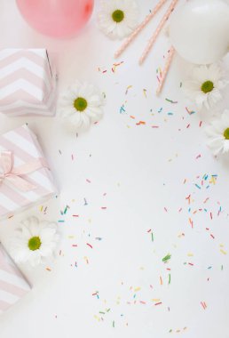 Parti geçmişi. Bekarlığa veda partisi için şölen aksesuarları. Kızlar için parti.