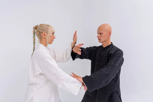 Stüdyoda Wushu eğitimi