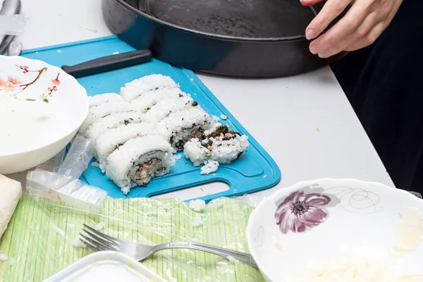 Broken Sushi Topped Shredded Rice Cooked Home Kitchen — Stock Photo, Image