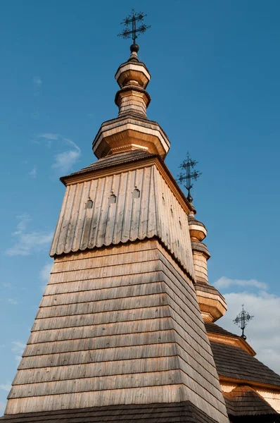 Slovakya Nın Ladomirova Köyündeki Aziz Michael Katolik Ahşap Kilisesi — Stok fotoğraf