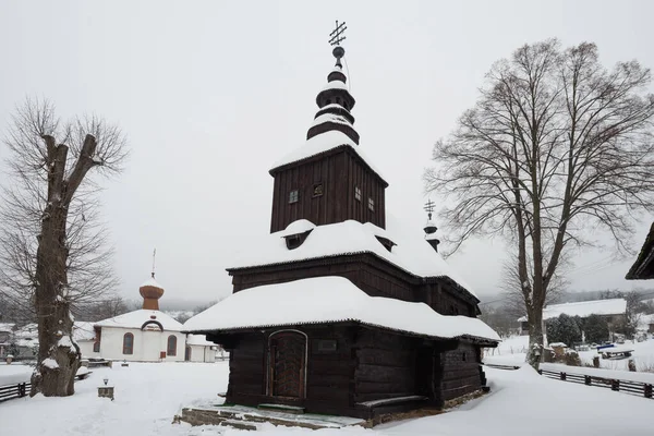 Slovakya Nın Rusky Potok Kentindeki Aziz Mikail Katolik Ahşap Kilisesi — Stok fotoğraf