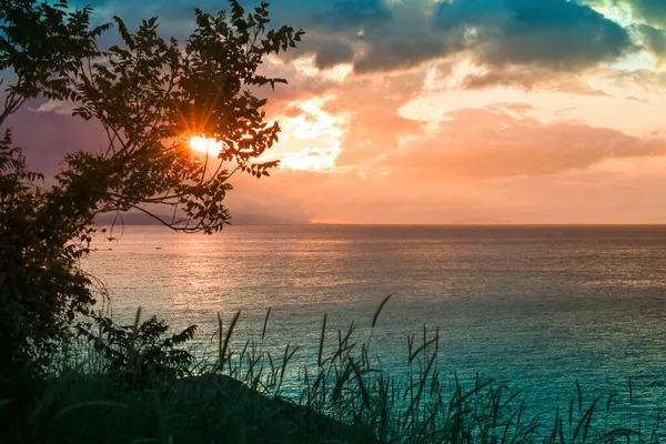 Warna Matahari Terbit Atas Laut Pantai Laut Resor Musim Panas — Stok Foto