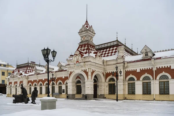 Restored Building Old Railway Station Yekaterinburg Ural Russia Cloudy Winter — Stock Photo, Image
