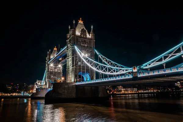 Лондонський Тауерський Міст Вночі Великій Британії Один Найвідоміших Мостів Лондона — стокове фото