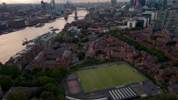 Widok Lotu Ptaka Beautiful Tower Bridge Panoramę Londynu Tuż Przed — Wideo stockowe