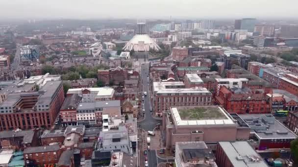 Liverpool Metropolitan Katedra Współczesne Miasto Słynne Wieże Dachu Anteny Dron — Wideo stockowe