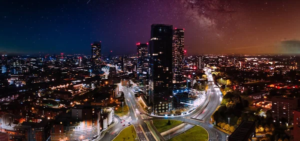 Beautiful Aerial Вид Міста Манчестер Великій Британії Вночі Нічні Хмарочоси — стокове фото