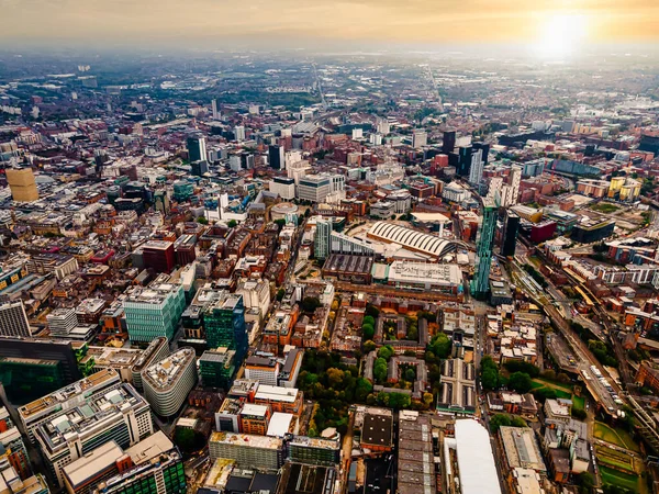 Vista Aérea Drone Cidade Manchester Reino Unido Belo Dia Ensolarado — Fotografia de Stock