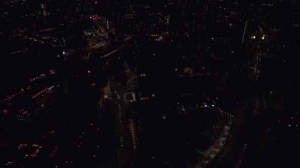 Manchester Ngiltere Nin Gece Hava Aracı Görüntüleri Gece Gökdelenleri Şehrin — Stok video