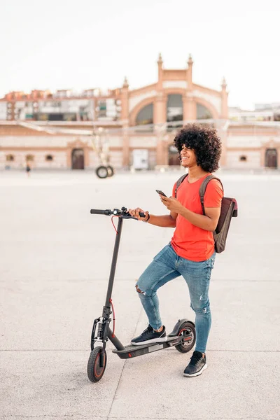 Afro American Boy con scooter eléctrico —  Fotos de Stock