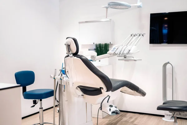 Moderna clinica dentale all'interno ritratto — Foto Stock