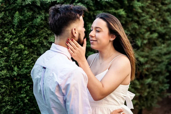 Lovely Young Couple Kissing Portrait — 图库照片