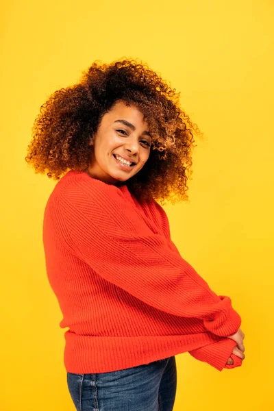 Cheerful Young Black Woman Smiling Looking Camera Studio Shot Yellow — Photo